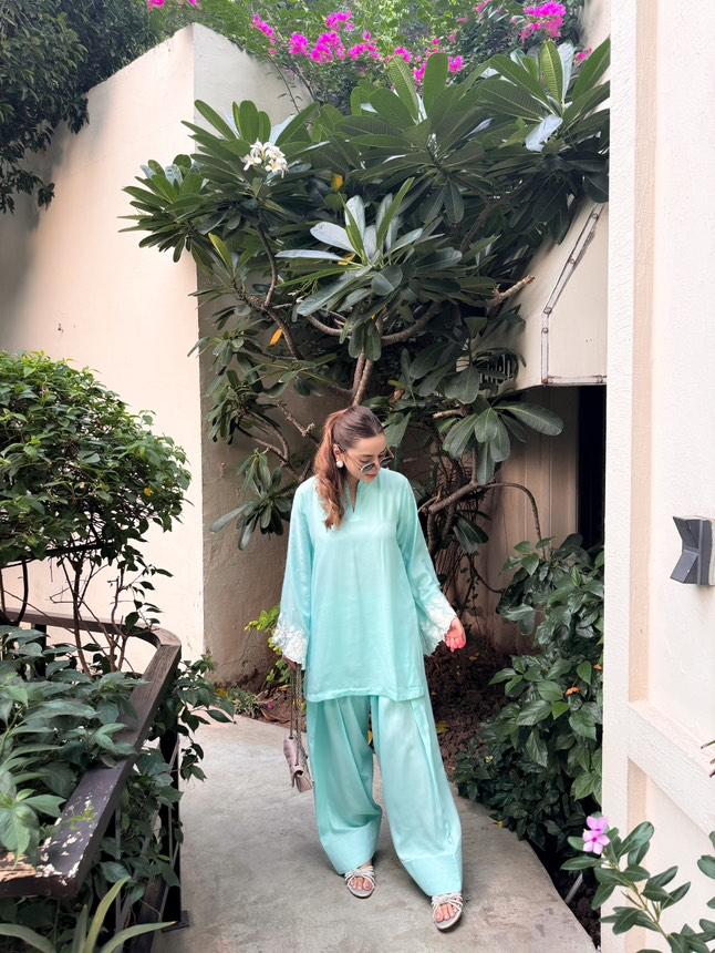 UAE delivery 
UAE 
Dubai Pakistani clothes 
Pakistani clothes in Dubai 