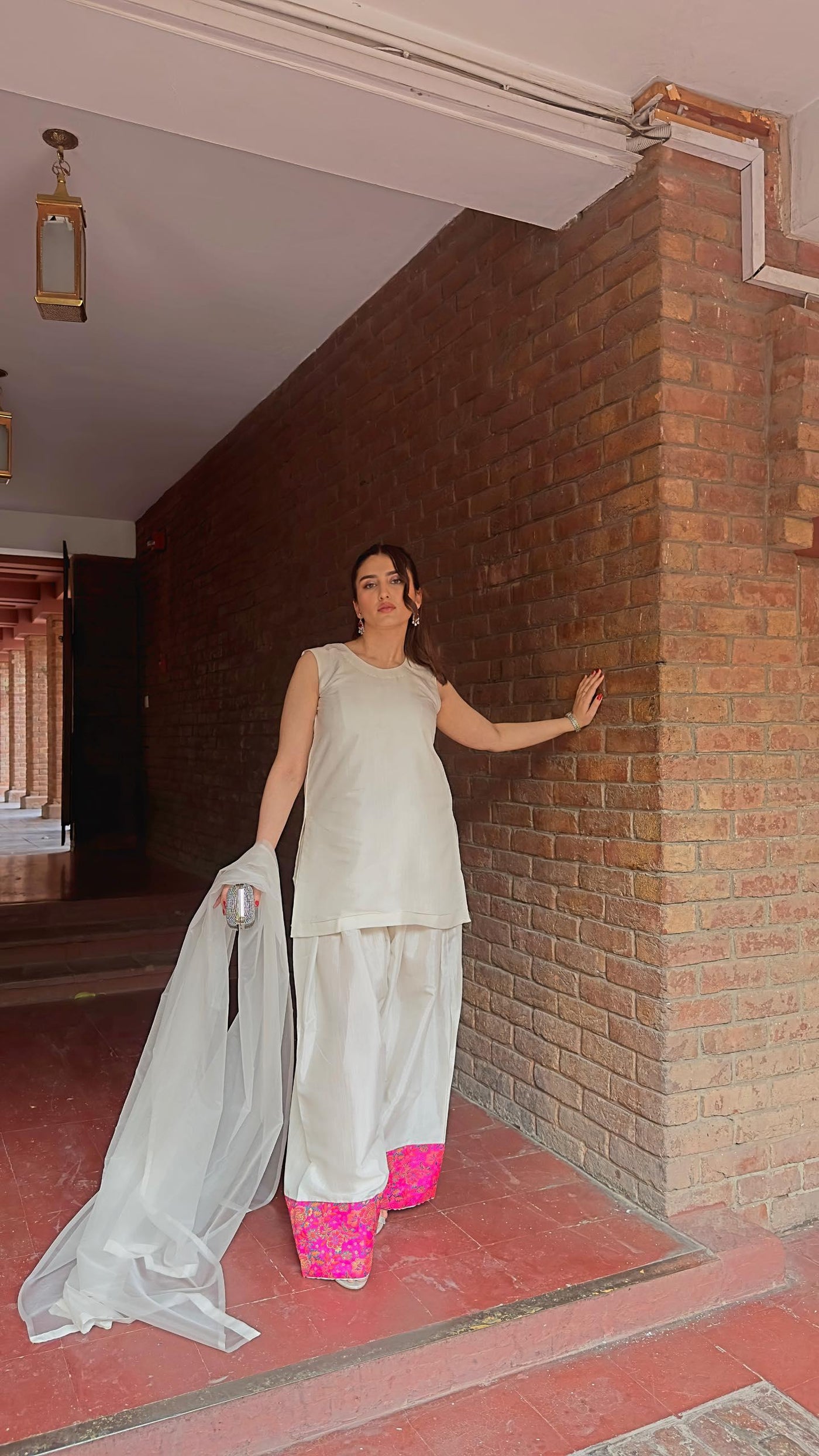 Farshi Shalwar three pc Momina Ammar