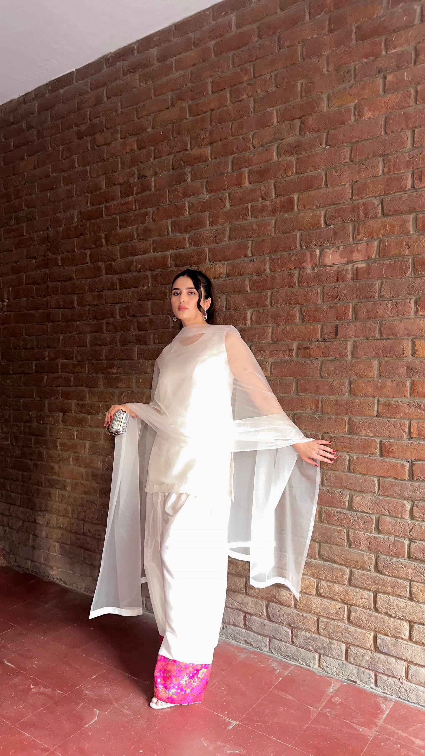 Farshi Shalwar three pc