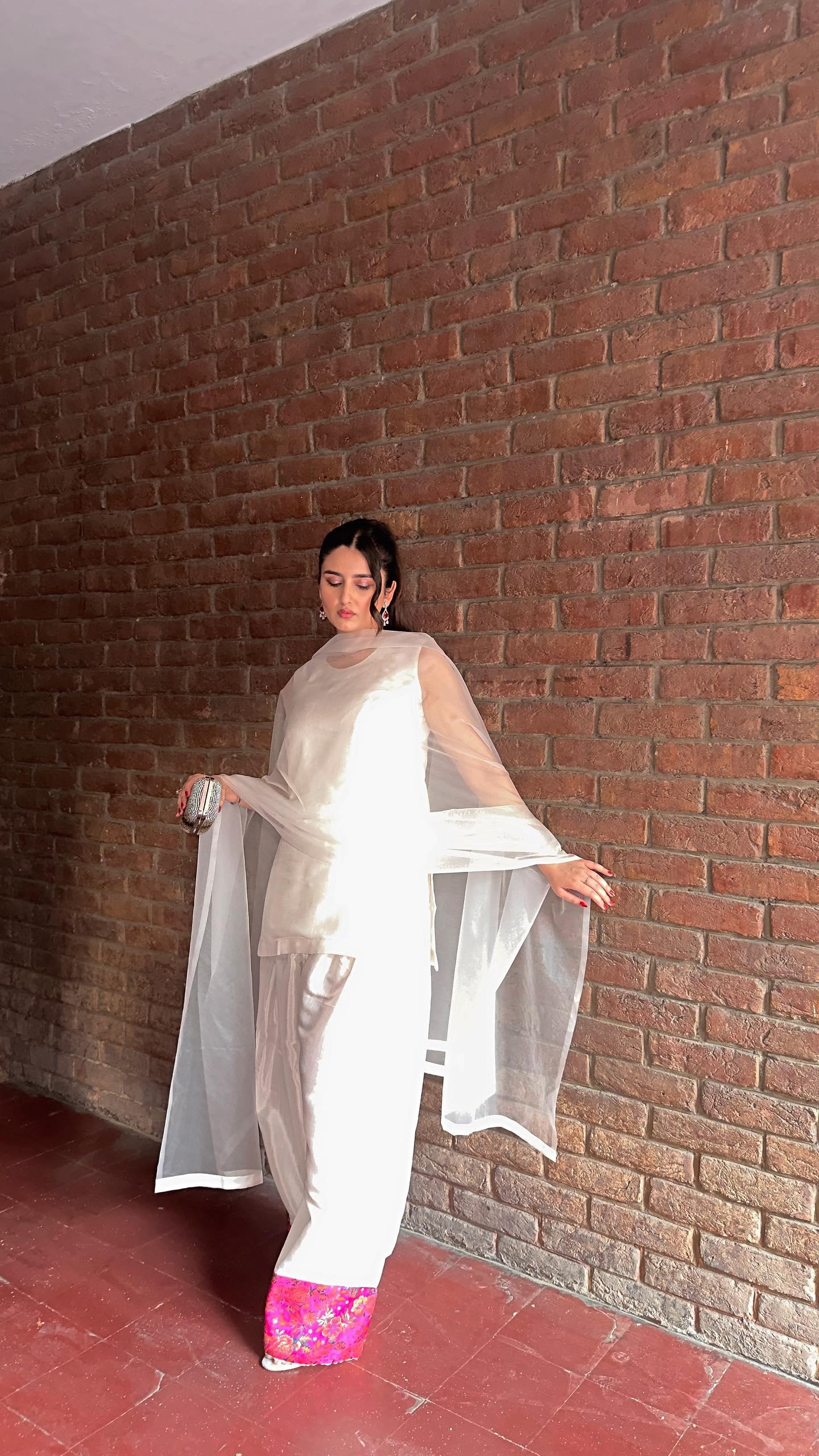 Farshi Shalwar three pc