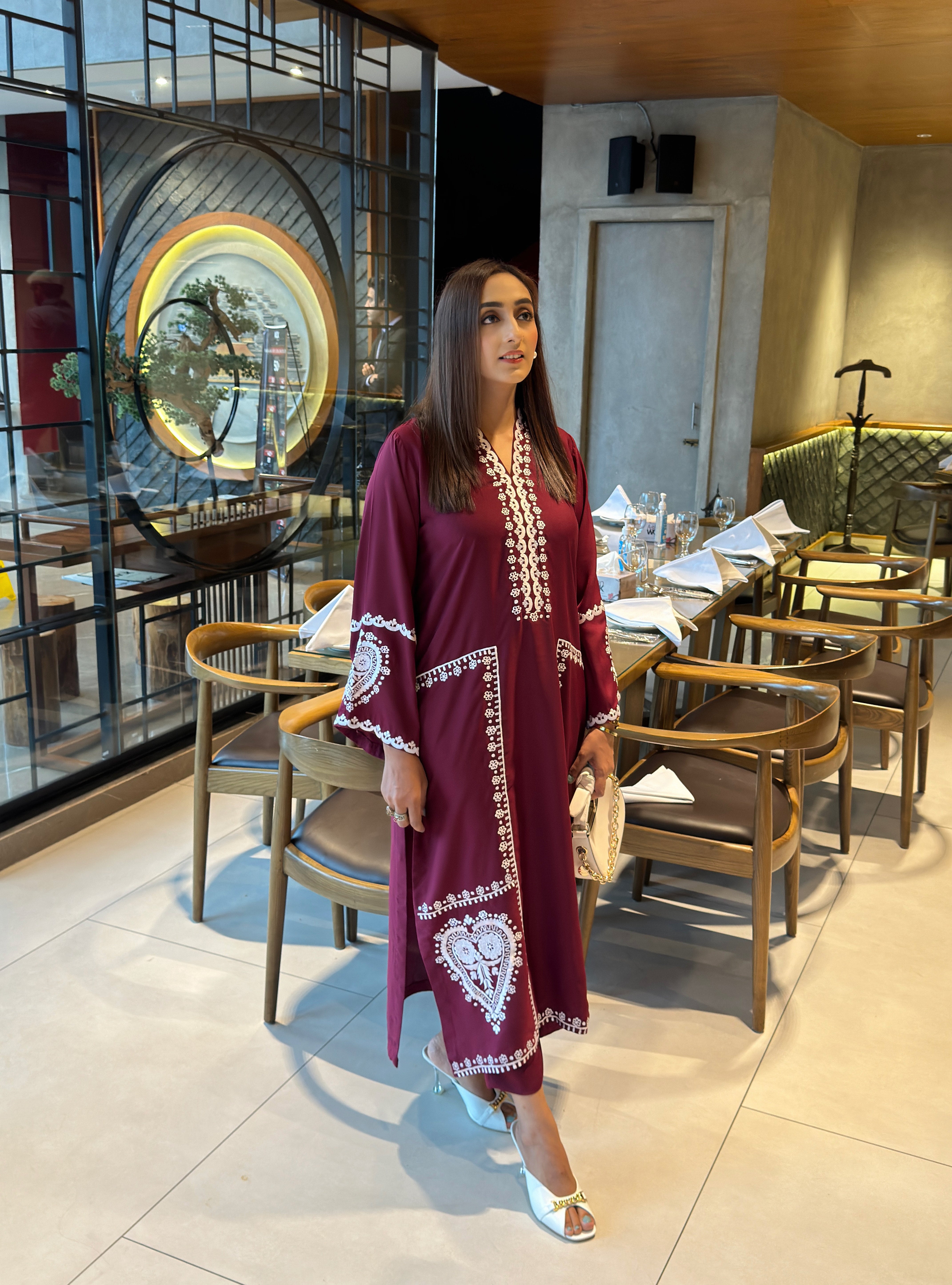 Majestic Spade Crepe Momina Ammar