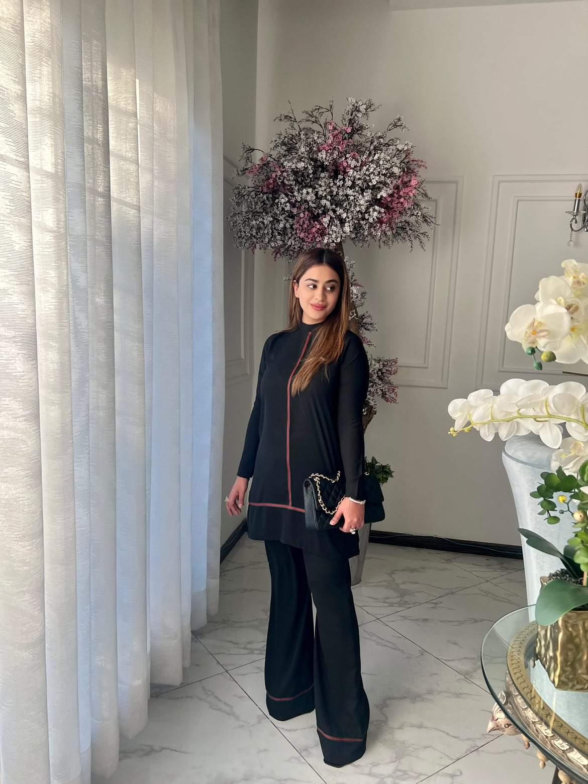 Best Pakistani fashion brand
Designer clothing Pakistan
Shipping to UK 
Online shopping brands
Tunic clothes 
Tunic clothing
Tunic shirts
Tunic pant suits
Tunic two pc