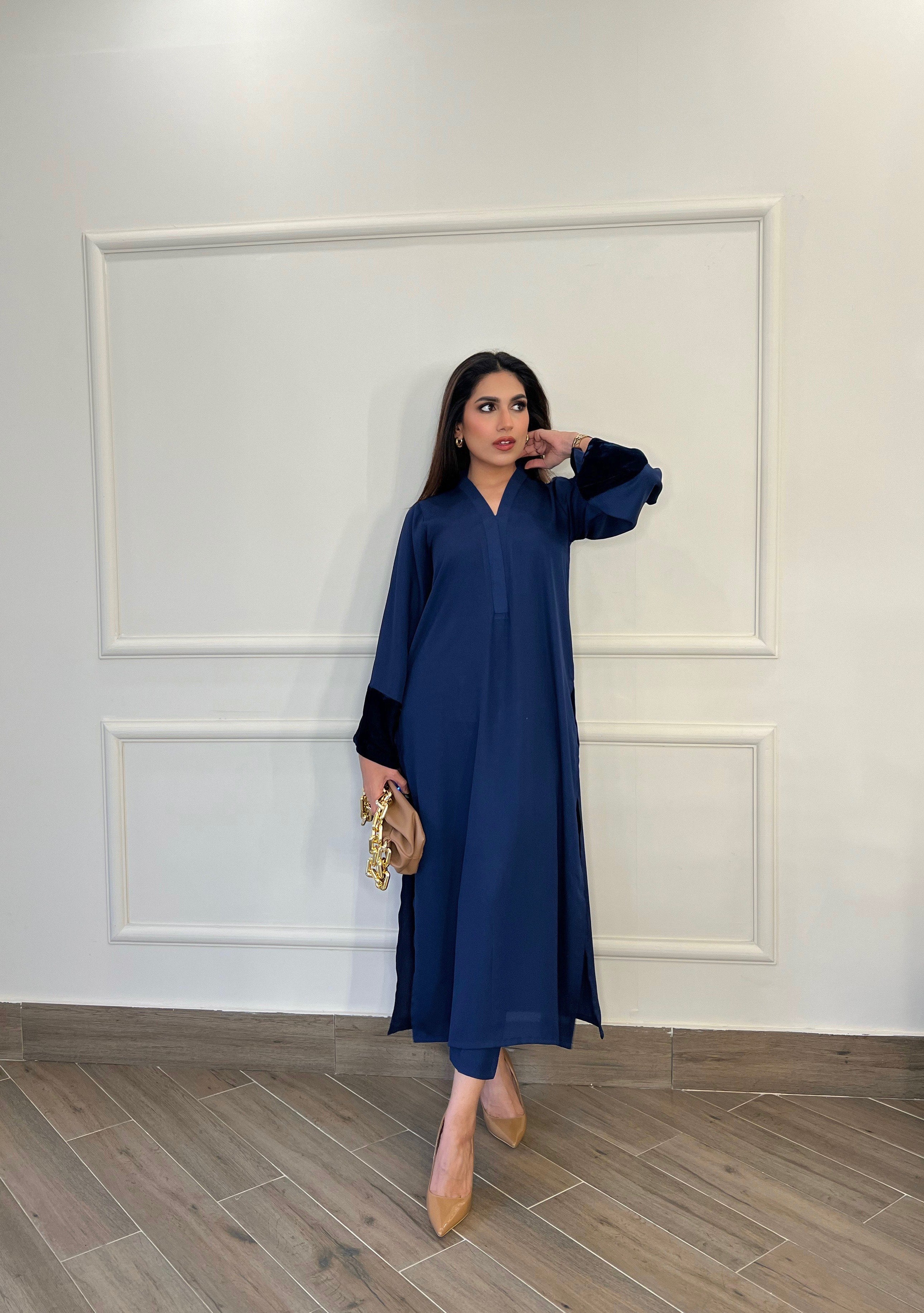 Blue long set with velvet Momina Ammar
U.E.A delivery 
Dubai delivery 
Sharja delivery 
Abu Dhabi delivery 
Pakistani clothes in UAE
Dubia clothes 
Dubai outfits 
Free Dubai delivery 
Tunic clothes 
Tunic clothing
Tunic shirts
Tunic pant suits
Tunic two pc
