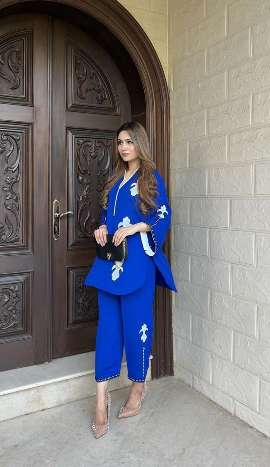Dubai Delivery 
UAE shipping 
UAE delivery 
Dubai Shipping 
Pakistani brand delivery to UAE and UK
sapphire new arrival
Royal blue embroidery 
Blue embroidery 
Embroidery 
Georgette fabric 
Crepe fabric 
Tunic 
Sak
Wrinkles Clothes 
Best brand 
New collection 
Momina Ammar
Lulusar 
Embroidery 
Semi formal 
Formal
