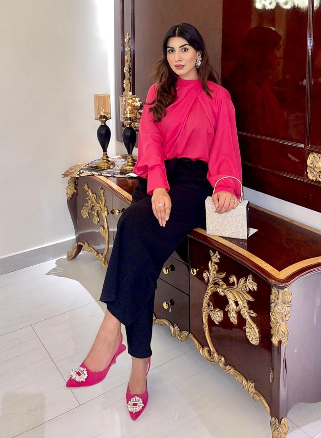 knot Top Pink – Momina Ammar