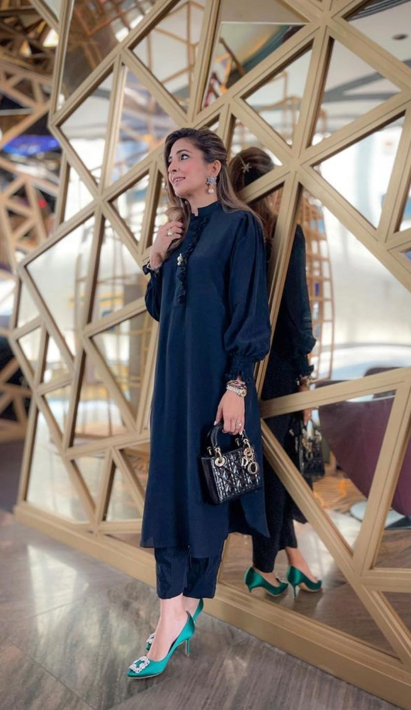 Three Pearls Raw silk (two pc) Momina Ammar