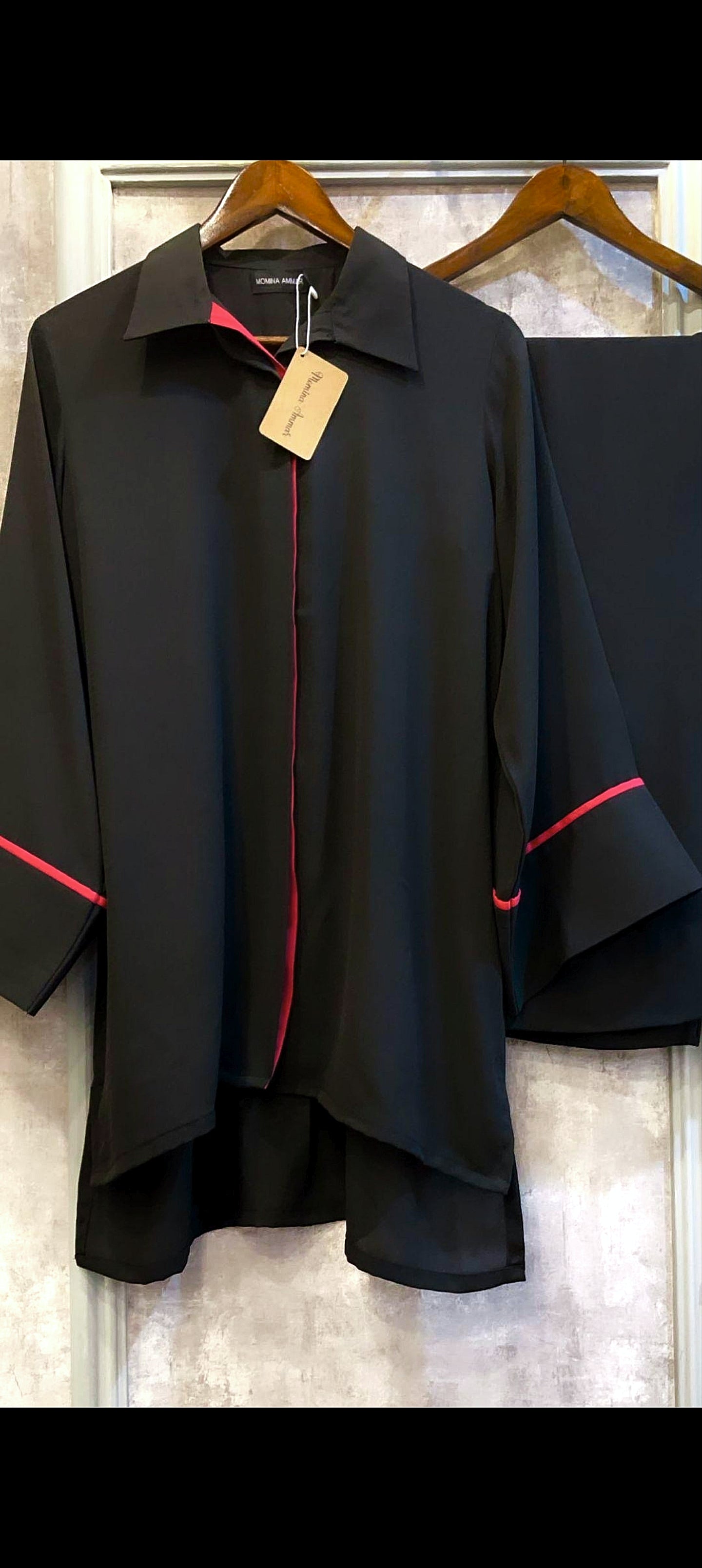 Pakistani women’s clothing with delivery available to Dubai, Abu Dhabi, and across the UAE, as well as to Doha, Qatar, Australia, the UK, and the USA