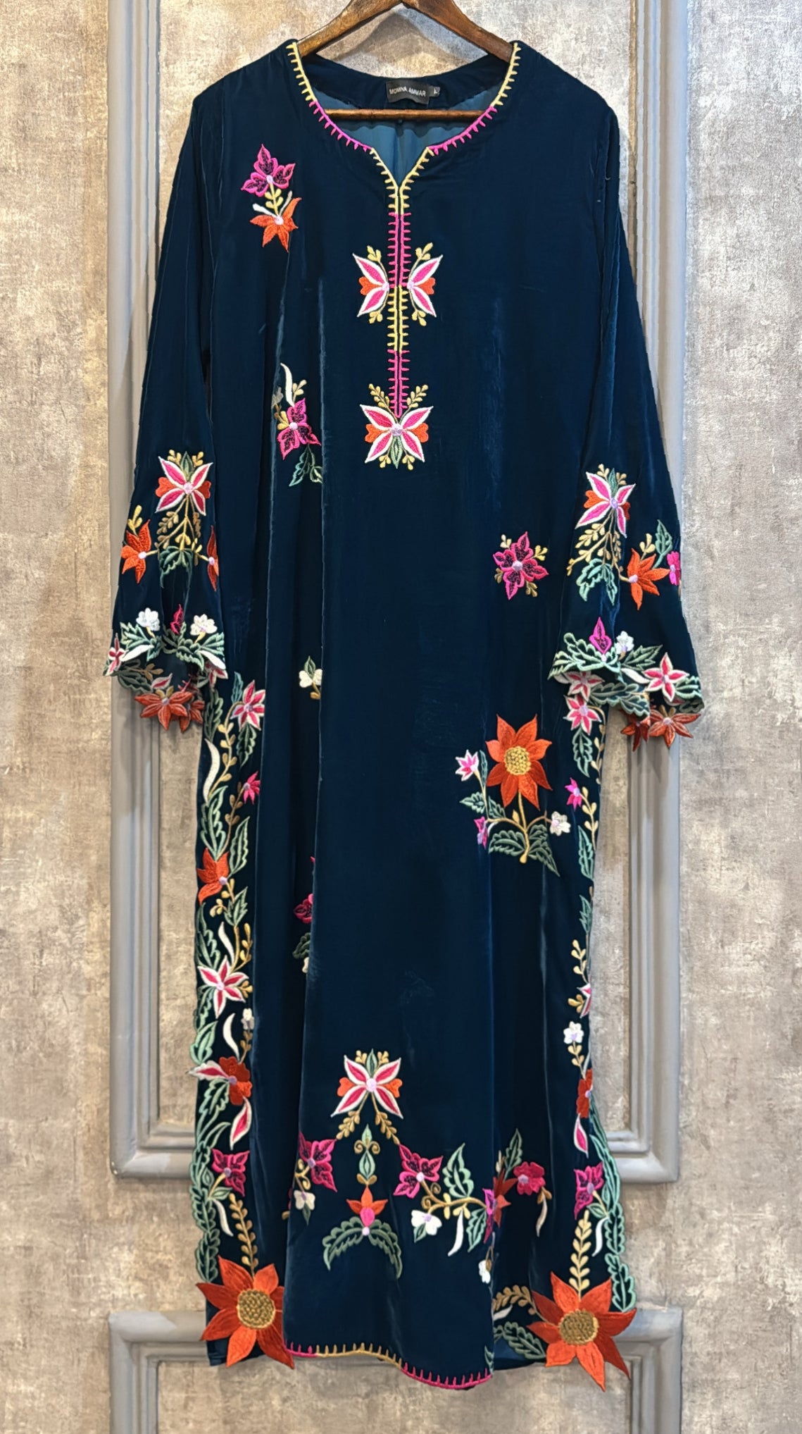 Zinc Embroidered kaftan