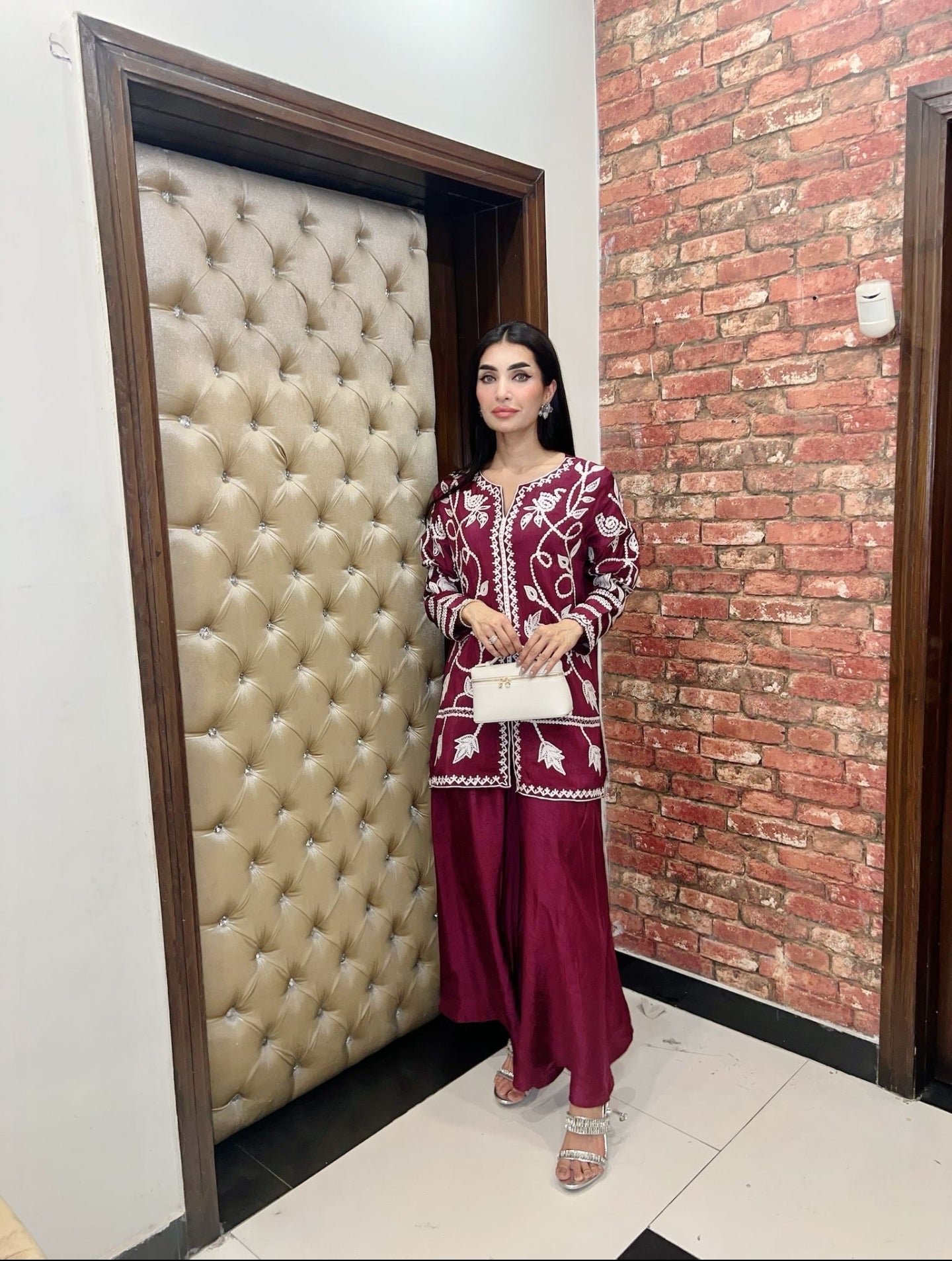 Ari cross stitch raw silk