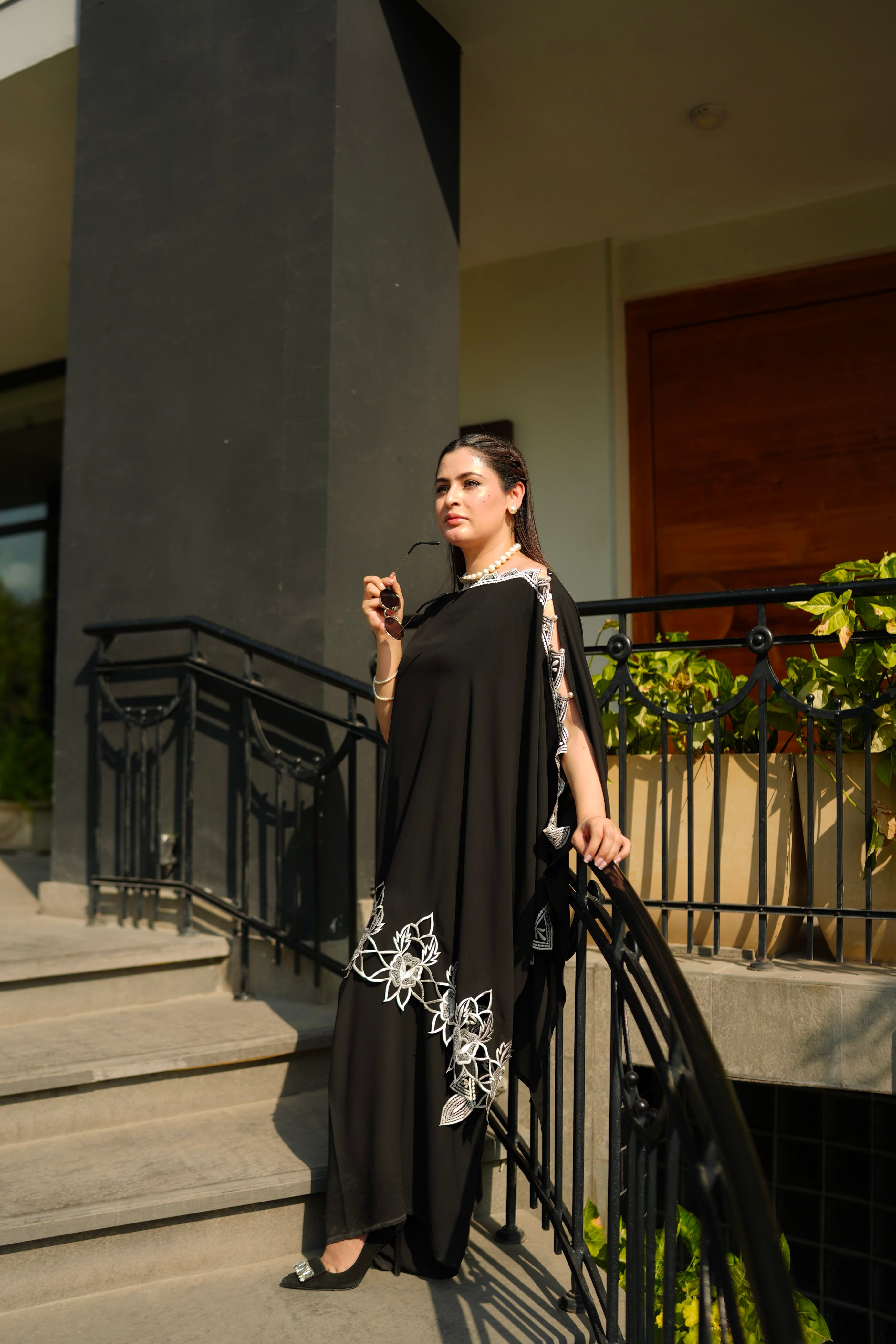 Pearl Drop Black