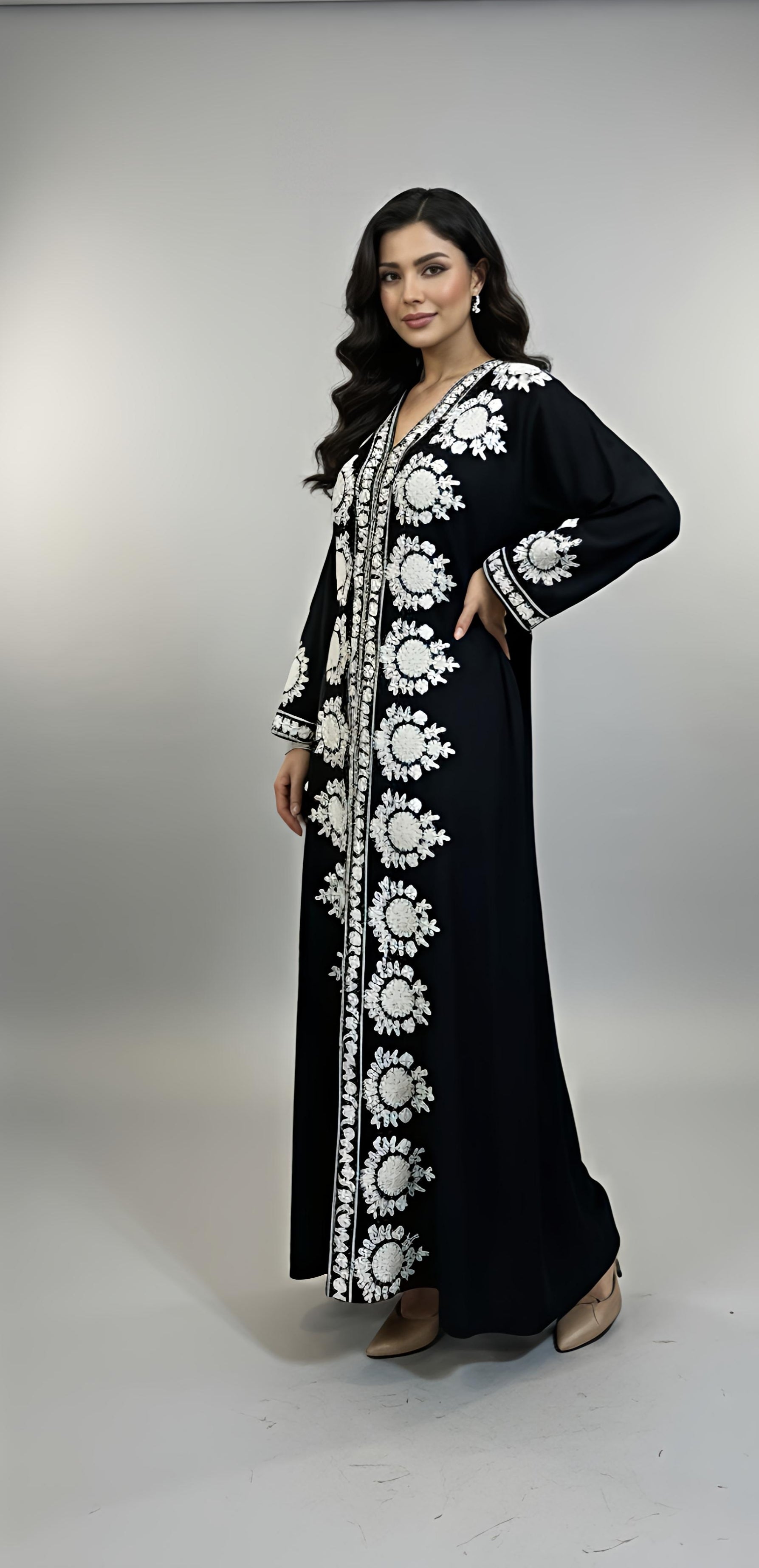 Monochrome Embroidery set