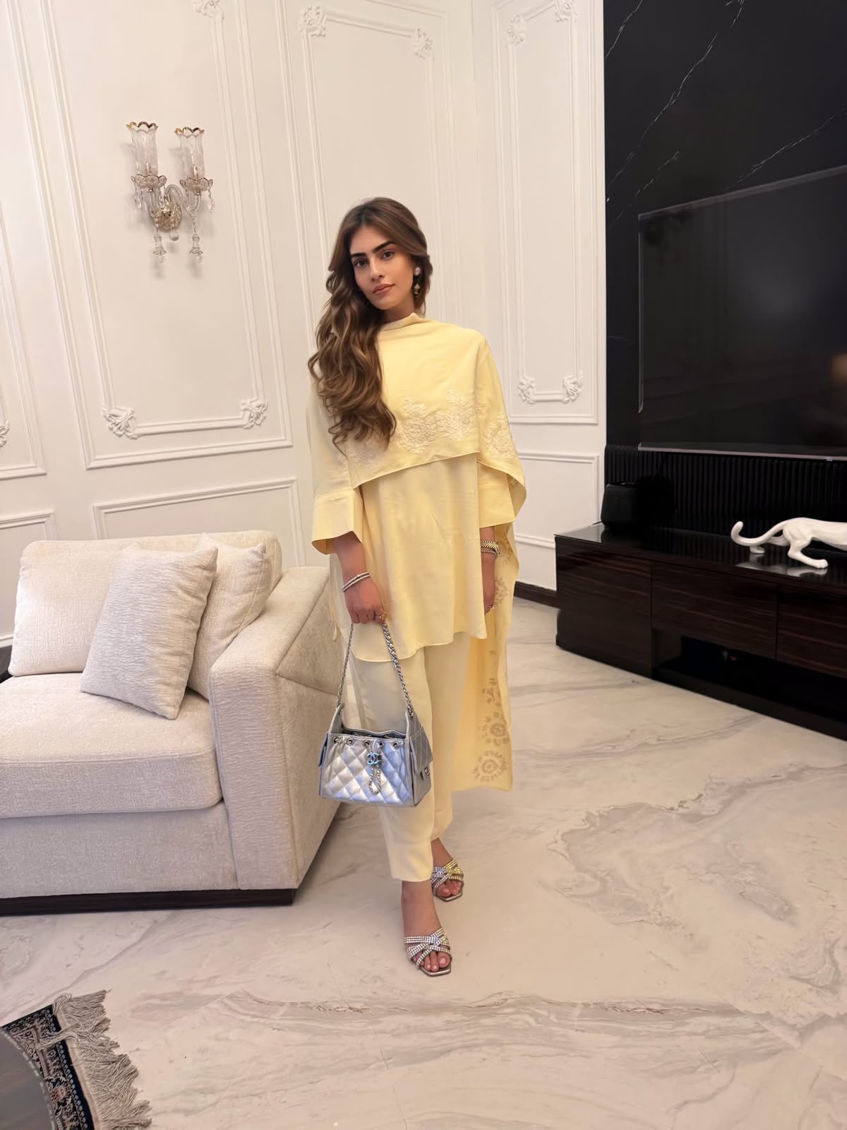 Butter yellow Drape